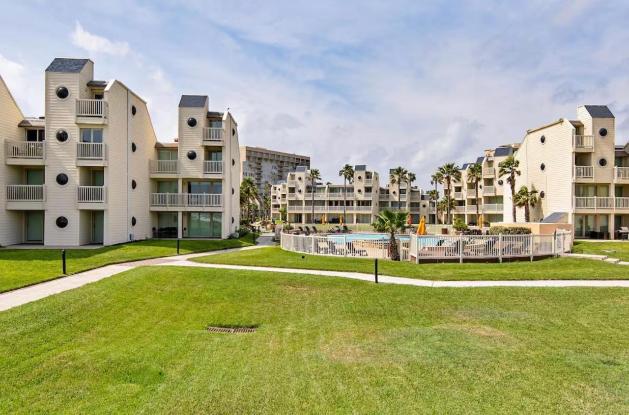 Ocean Breeze Retreat 2Bed 2Bath, Heated Pool! Apartment South Padre Island Exterior foto